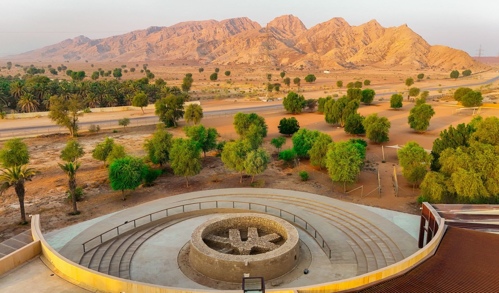 مليحة — مقبرة أم النار وجبال الفاية